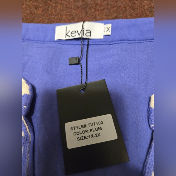 New! Kevia Tunic Blouse 1x-2x Plum And Cream Beautifully Made Light Purple - Picture 4 of 13